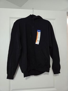 Gildan Men's Black Hoodie Sweatshirt